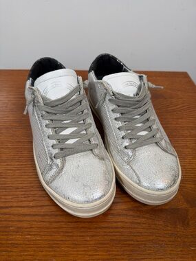 P448 Silver Metallic Low-Top Sneakers - Gray Laces size 38